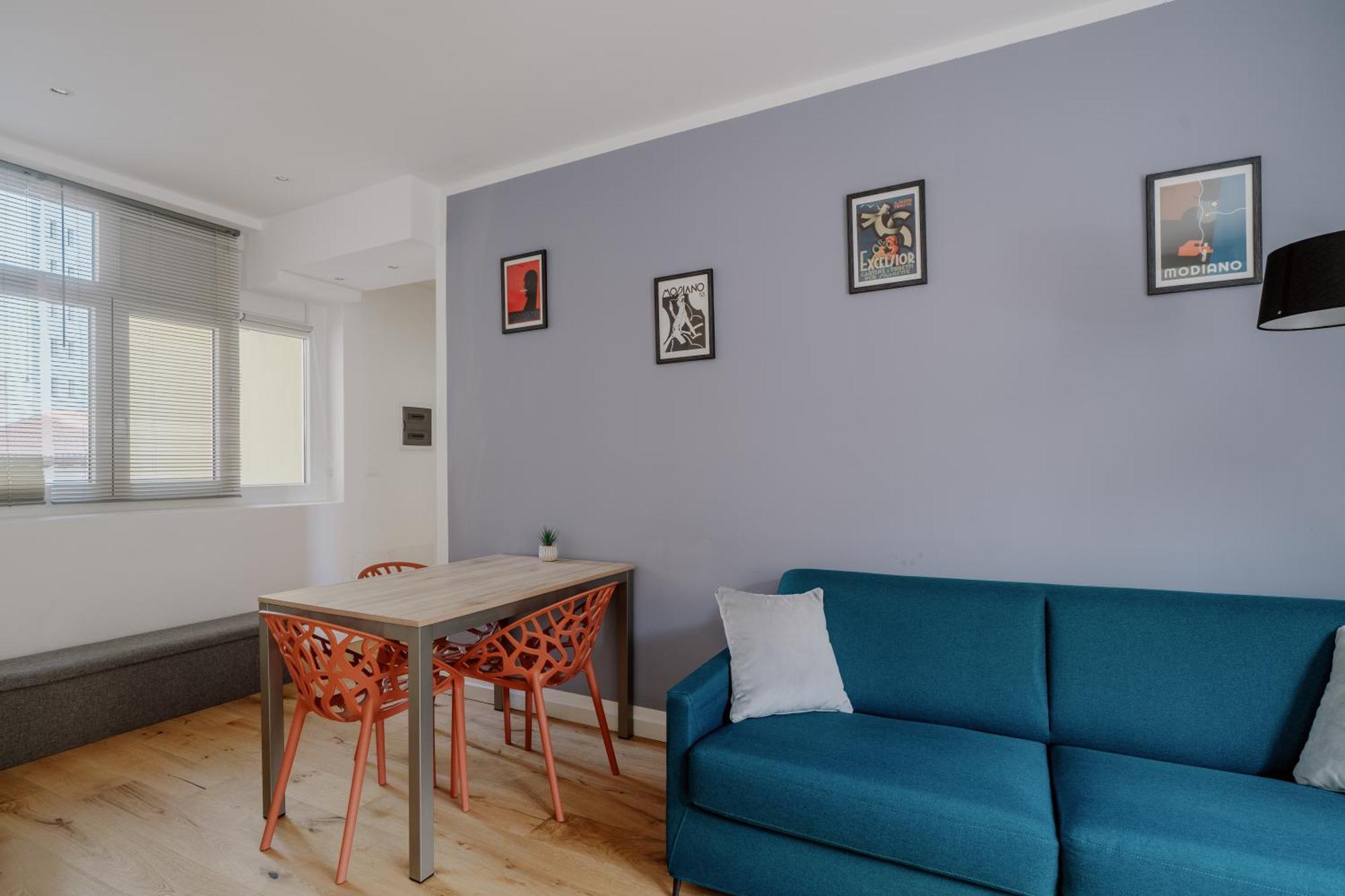 Elegante Appartamento In Marina Триест Экстерьер фото